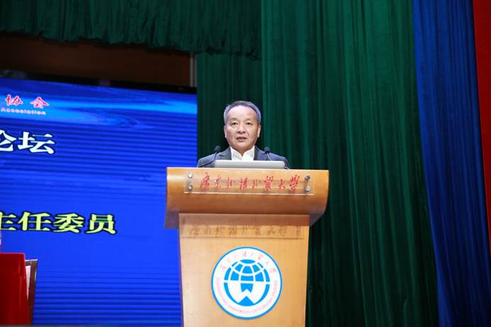 说明: D:\李子丹\论坛活动\11.30英语专业\新闻用照片\陈林汉.jpg
