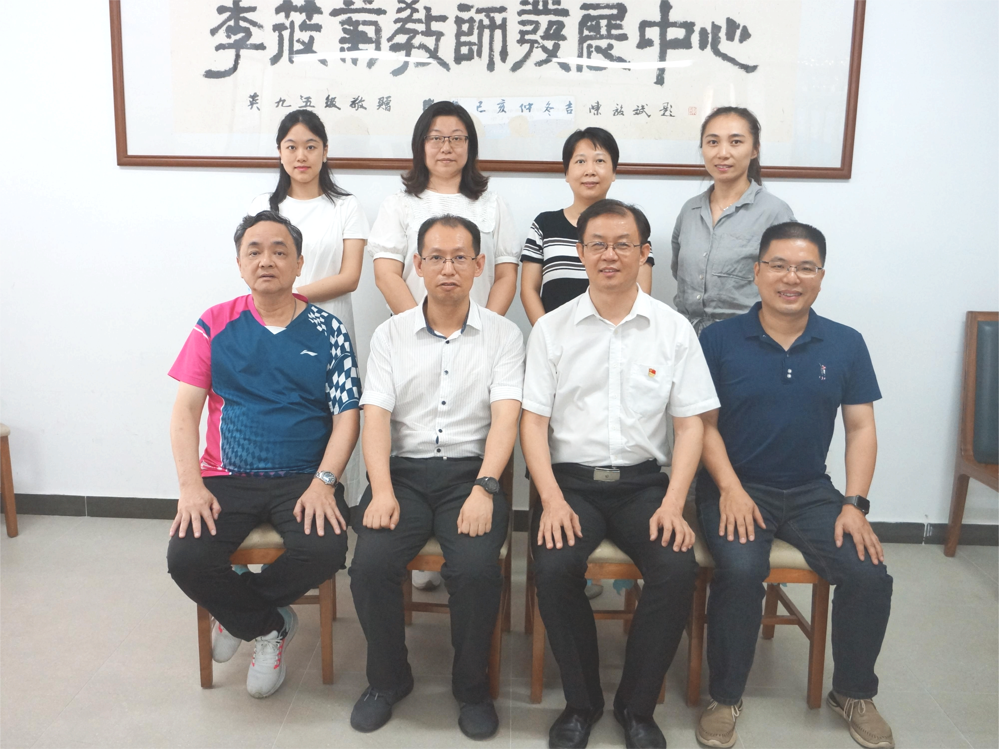 合影(1)(1) 合影(1)(1)