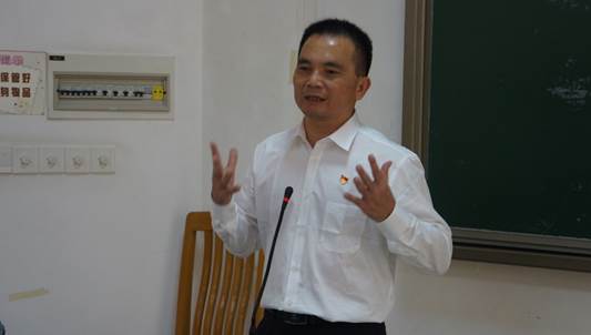 说明: C:\Users\pc\Desktop\20191114\党委书记林绍雄讲主题党课.jpg