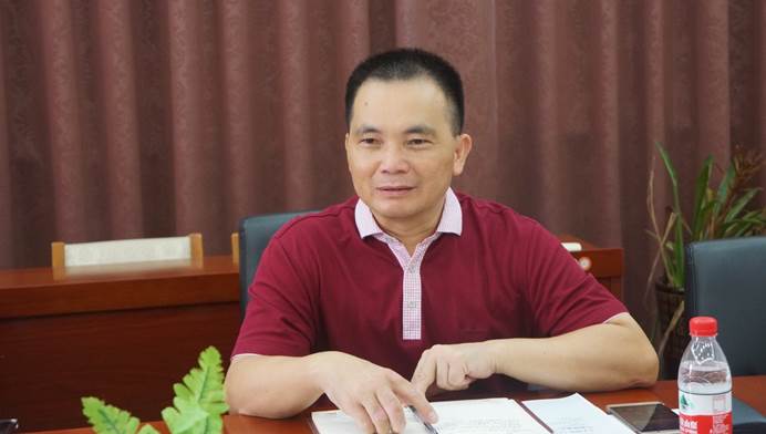 说明: D:\李子丹\新闻和照片\2019\党政\8.24班子会+全院大会\林绍雄班子会1.jpg