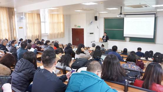 说明: D:\Safira 工作文件夹\2021-01-06 学院2020年度总结大会\照片\DSC03266.jpg